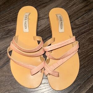 Steve Madden Brown Flat Sandals with Pink Strappy Detailing - Size 7.5